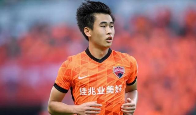体育平台-国足超新星“弧线”杀死比赛 助深圳18年首胜津门虎