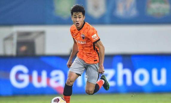 赛事直播-戴伟浚助深足连胜李章洙仍有不满：他体能还有欠缺
